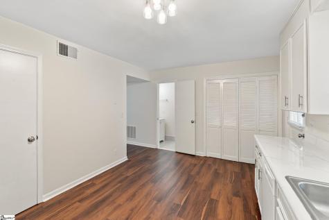21 Glen Burnie Road Greenville SC 29605