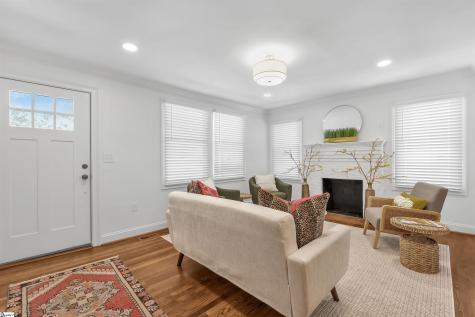 13 Pleasant Ridge Avenue Greenville SC 29605