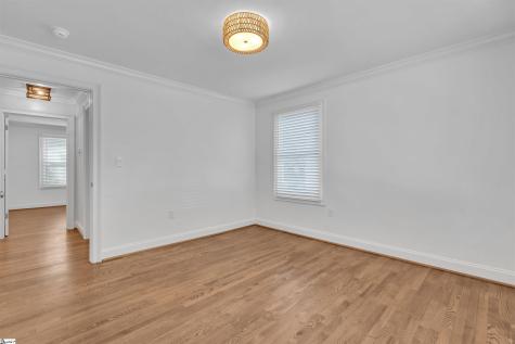13 Pleasant Ridge Avenue Greenville SC 29605