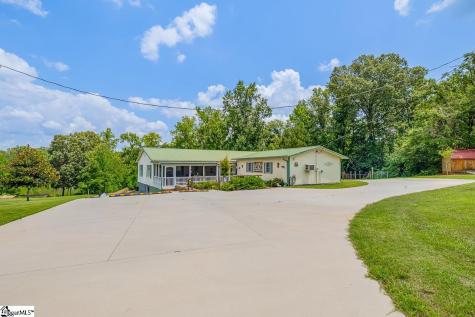 2511 Pineland Shores Circle Cross Hill SC 29332