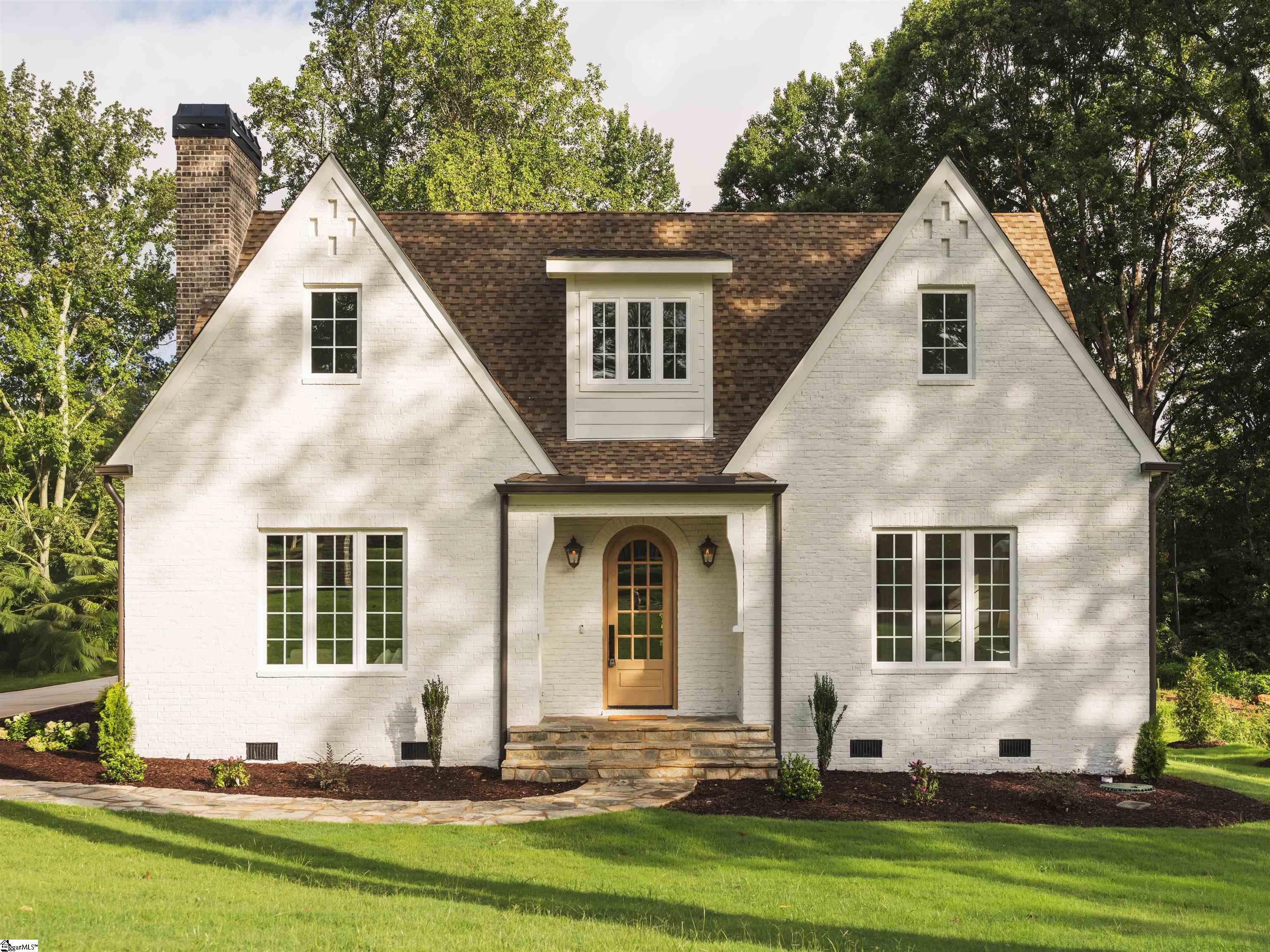 15 Country Squire Court Greenville SC 29615