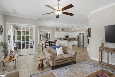 752 Three Wood Lane Woodruff SC 29388