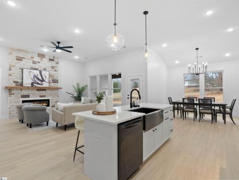 1754 Fish Camp Road Chesnee SC 29323