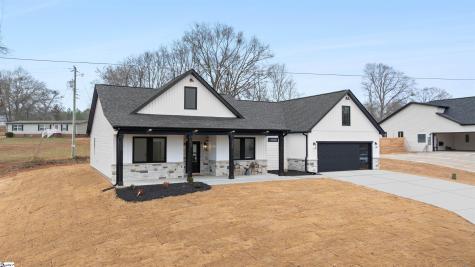 1754 Fish Camp Road Chesnee SC 29323