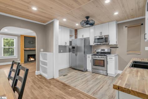 208 Mcmakin Drive Greenville SC 29617