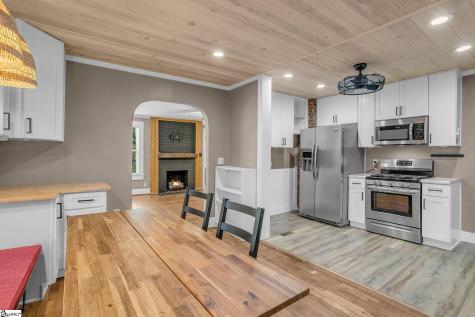 208 Mcmakin Drive Greenville SC 29617