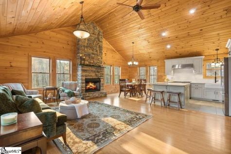 502 Caledonia Loop Landrum SC 29356