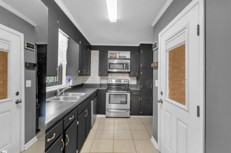 202 Hazelwood Avenue Anderson SC 29626