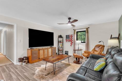 202 Hazelwood Avenue Anderson SC 29626