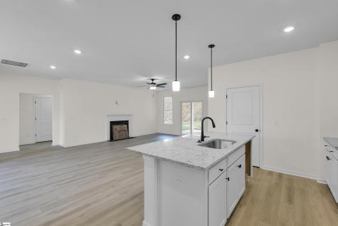 152 Hunter Ridge Drive Boiling Springs SC 29316