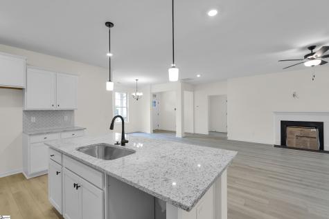 152 Hunter Ridge Drive Boiling Springs SC 29316