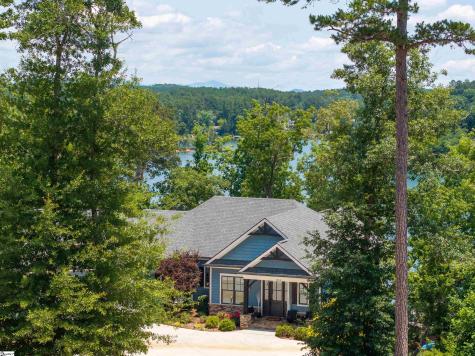 1384 Harbor Ridge Road Seneca SC 29672