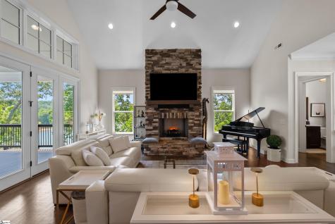 1384 Harbor Ridge Road Seneca SC 29672