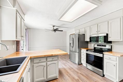 320 Bates View Drive Travelers Rest SC 29690
