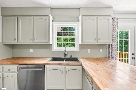320 Bates View Drive Travelers Rest SC 29690