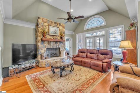 706 Strawhorne Road Due West SC 29639