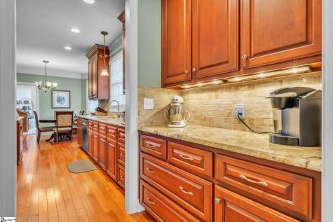 706 Strawhorne Road Due West SC 29639