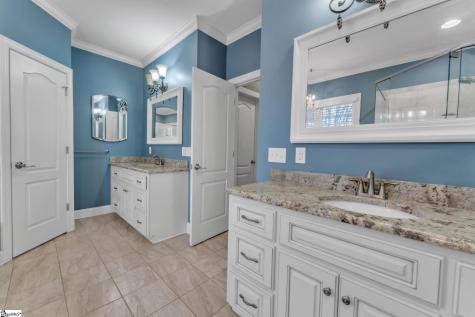 706 Strawhorne Road Due West SC 29639