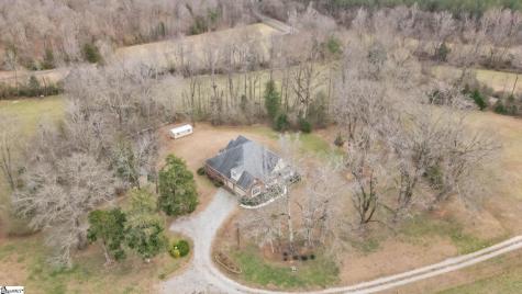 706 Strawhorne Road Due West SC 29639