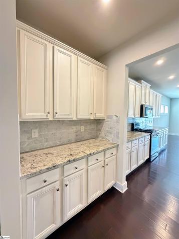18 Larson Drive Simpsonville SC 29681