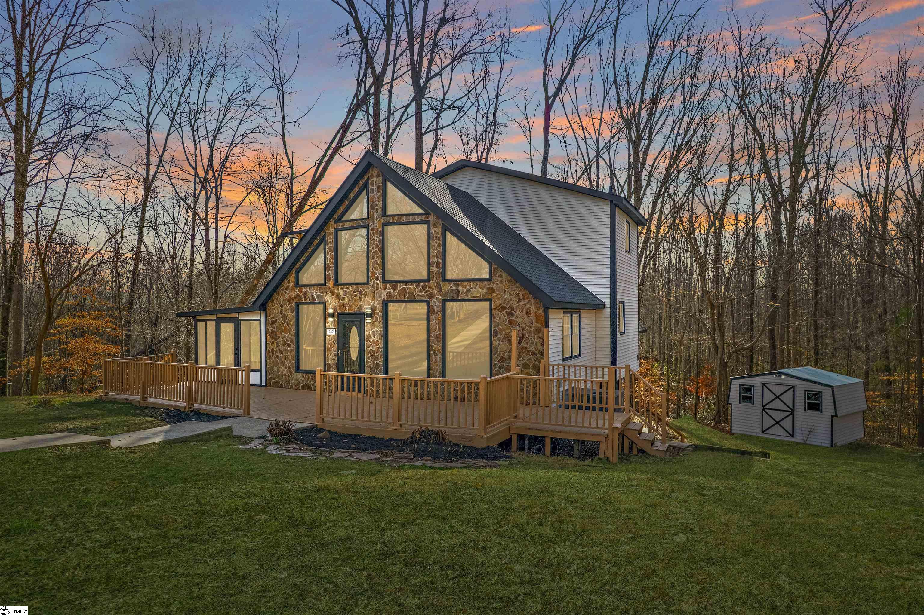 242 Hawk Lane Fountain Inn SC 29644