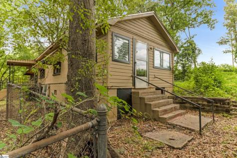 144 Evelyn Road Easley SC 29640