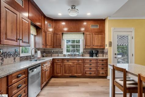 106 Roxbury Court Anderson SC 29625