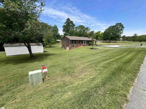 850 Forest Street Jonesville SC 29353
