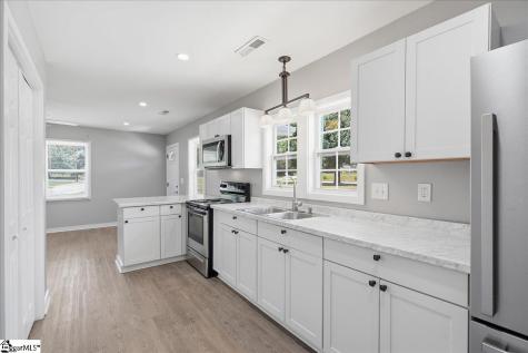 707 Reid School Road Taylors SC 29687