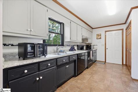 707 Reid School Road Taylors SC 29687