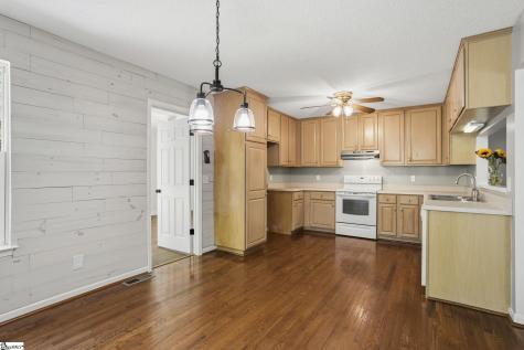 612 Crestwood Drive Greenville SC 29609