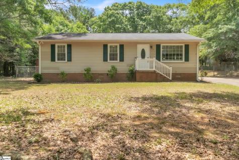 107 A Brookforest Drive Belton SC 29627