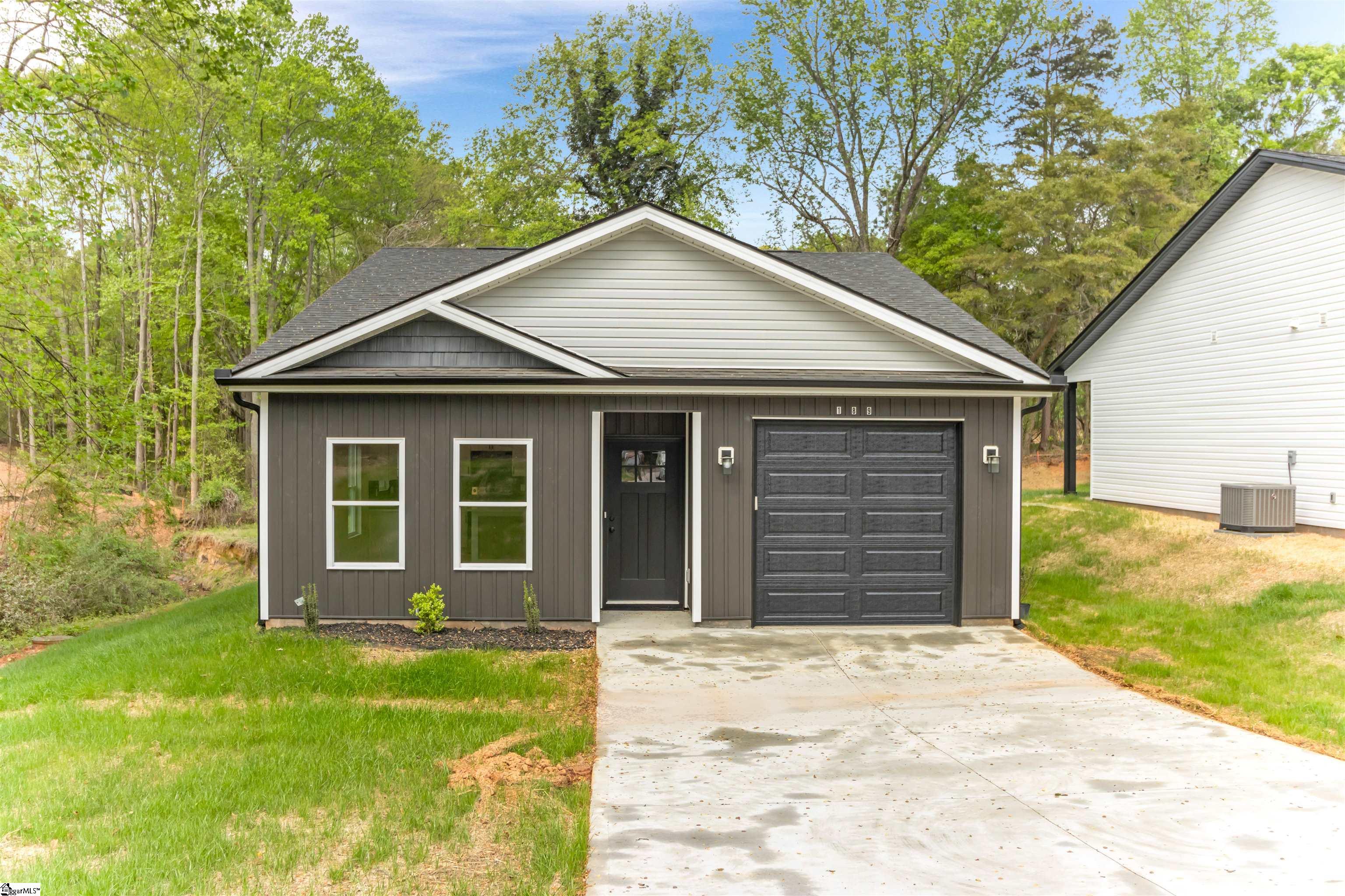 189 N Georgia Avenue Chesnee SC 29323