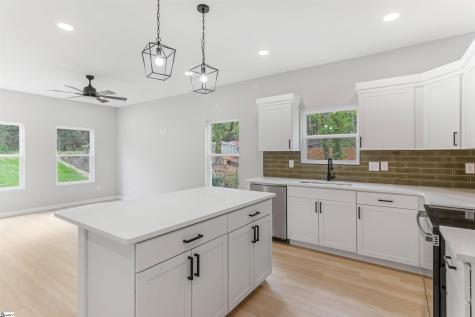 189 N Georgia Avenue Chesnee SC 29323
