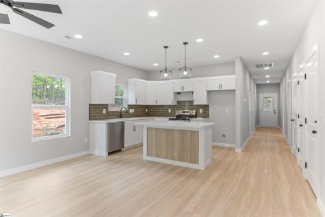 189 N Georgia Avenue Chesnee SC 29323