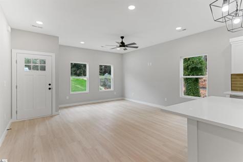 189 N Georgia Avenue Chesnee SC 29323