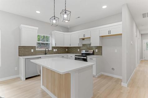 189 N Georgia Avenue Chesnee SC 29323