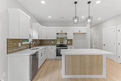 189 N Georgia Avenue Chesnee SC 29323