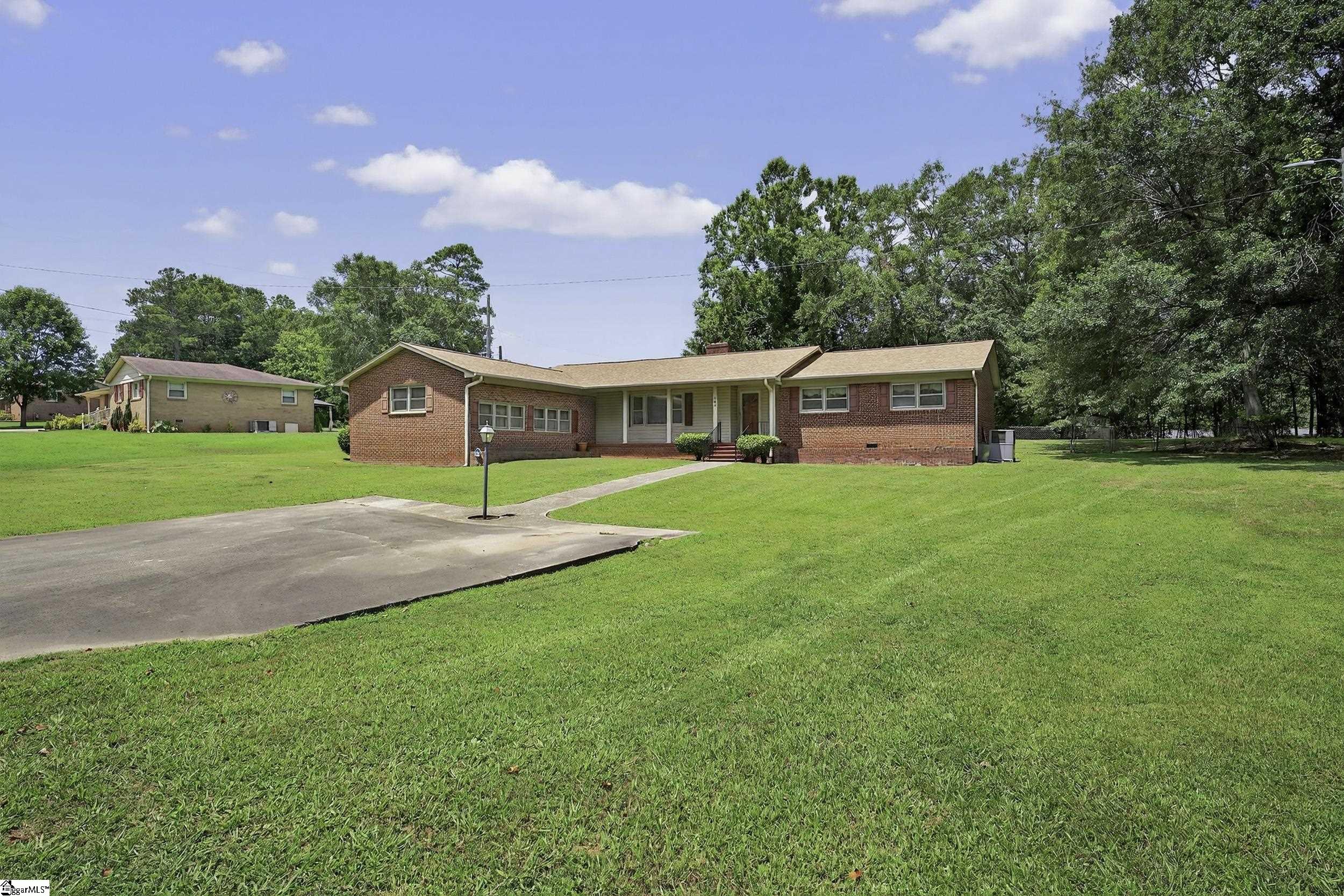 303 Dogwood Drive Gaffney SC 29340