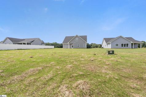 2741 Friendship Church Road Gray Court SC 29645