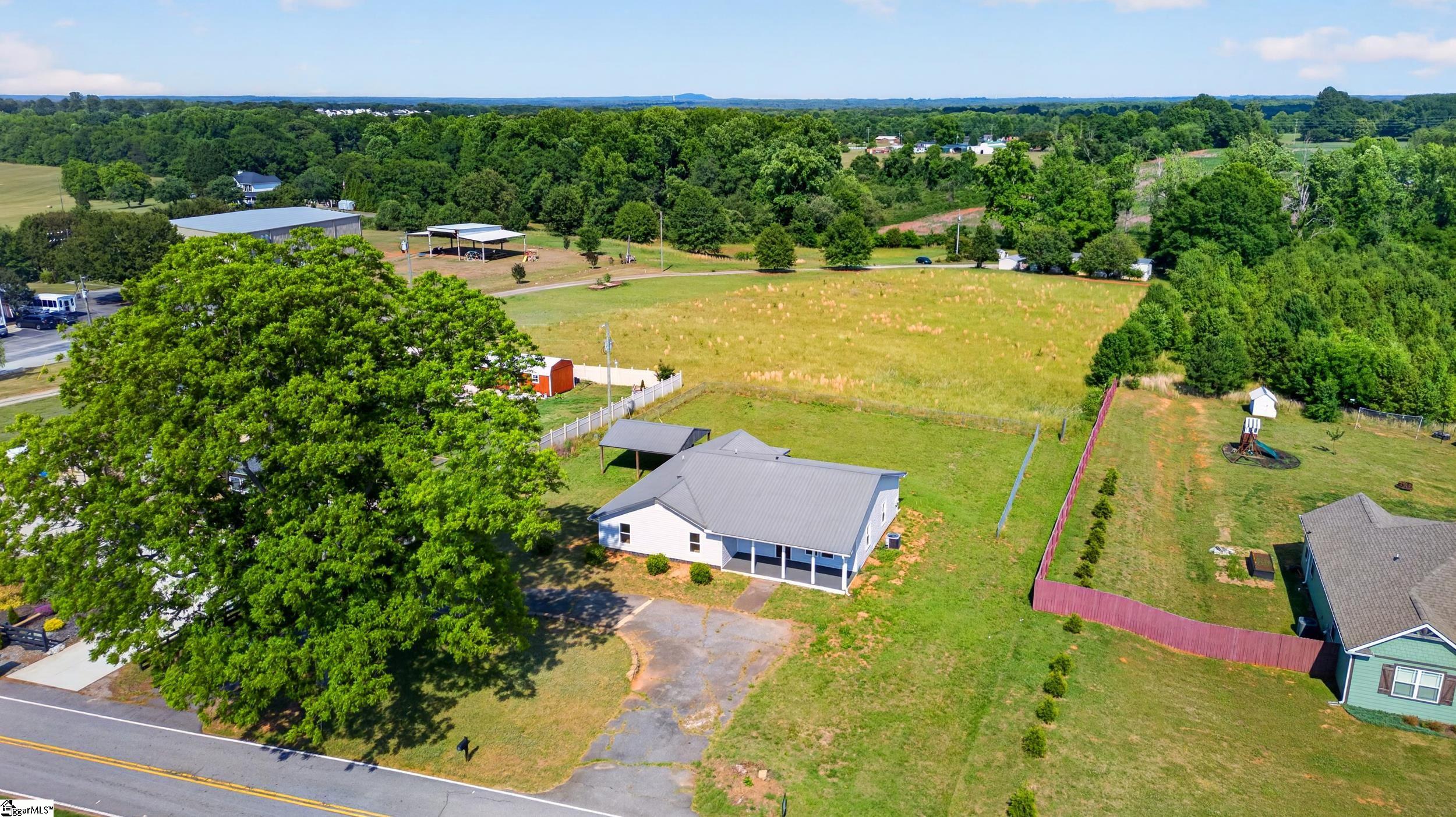 583 Berry Road Boiling Springs SC 29316