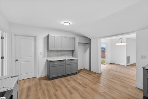 583 Berry Road Boiling Springs SC 29316