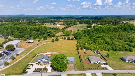 583 Berry Road Boiling Springs SC 29316