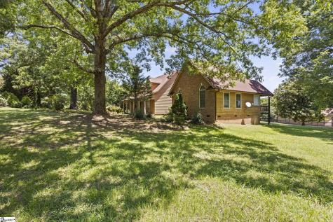 40 Ridings Road Campobello SC 29322