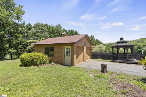 40 Ridings Road Campobello SC 29322