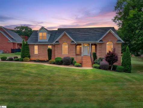 203 Crossbridge Trail Piedmont SC 29673