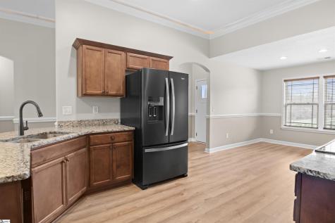 211 Daybreak Court Wellford SC 29385
