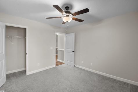 211 Daybreak Court Wellford SC 29385