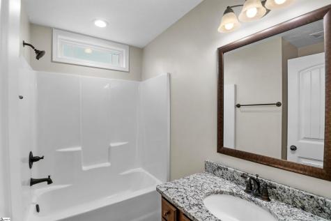 211 Daybreak Court Wellford SC 29385