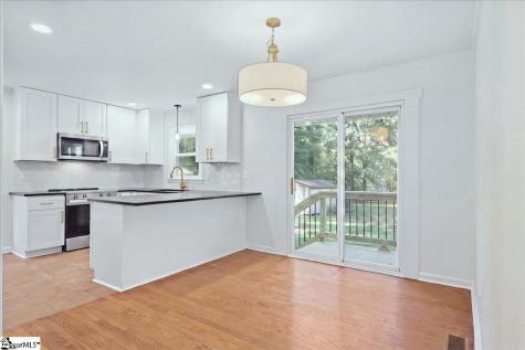 218 Elaine Avenue Taylors SC 29687